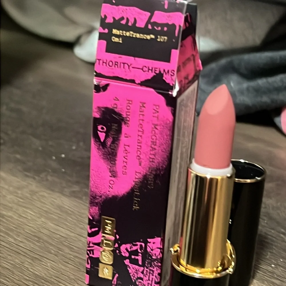 🌙💕Pat McGrath Omi Mattetrance Lipstick